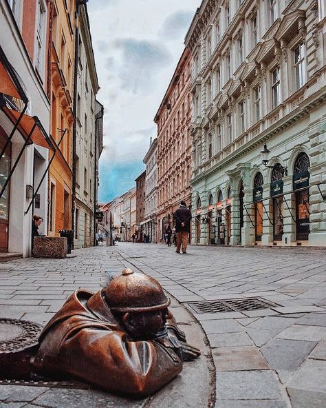 Visit Bratislava on Instagram: “Catching the early mornings in our city centre 😌 by @sabinasturzu⠀ .⠀ .⠀ .⠀ .⠀ .⠀ #visitbratislava #bratislava #slovakia #visitslovakia…” September Travel, Vienna Austria Travel, Bratislava Slovakia, Early Mornings, East Europe, Austria Travel, Europe Tours, Europe Vacation, Europe Summer