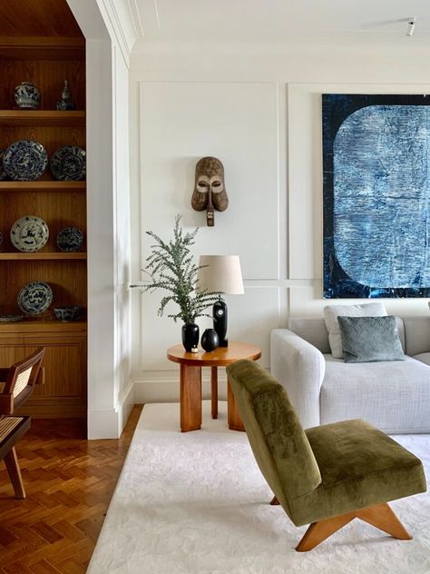 Mid Century Apartment, Lisbon Apartment, French Designers, Room Inspired, Mid Century Interior, Mid Century Living Room, Apartment Projects, Mid Century Modern Interiors, Mid Century Modern Living Room