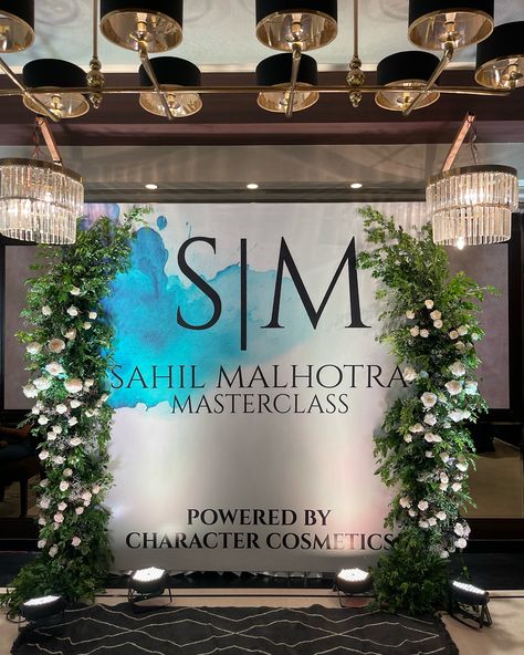 Decor for the extraordinary Sahil Malhotra Makeup Masterclass ✨ #masterclass #makeupartist #decor #decorinspiration #elegantdecor #events #eventstyling Makeup Masterclass, Elegant Decor, Event Styling, Master Class, Makeup Artist, Decor Inspiration, Makeup, Quick Saves