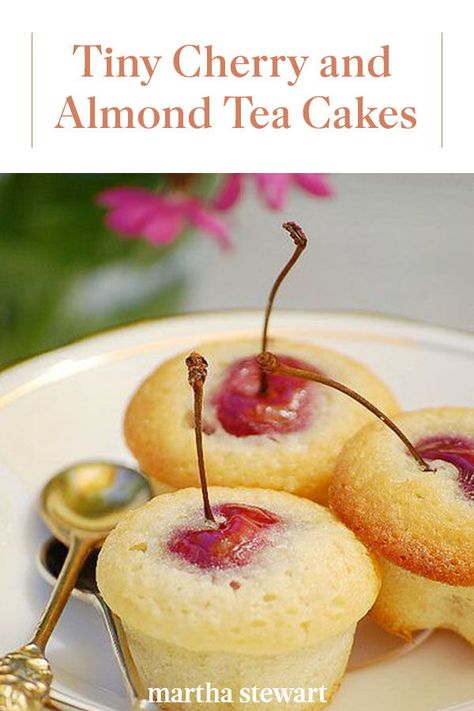 Click here for the best homemade cherry and almond tea cakes that you can make that are perfect with English tea or a cup of coffee. See this cake recipe and other sweet treats that are great for breakfast or afternoon tea by visiting our website. #marthastewart #recipes #recipeideas #dessert #dessertrecipes Dolci Finger Food, Almond Tea, Tea Party Food, Cherry Almond, Tea Cake, Tea Sandwiches, Monkey Bread, English Tea, Yummy Cupcakes