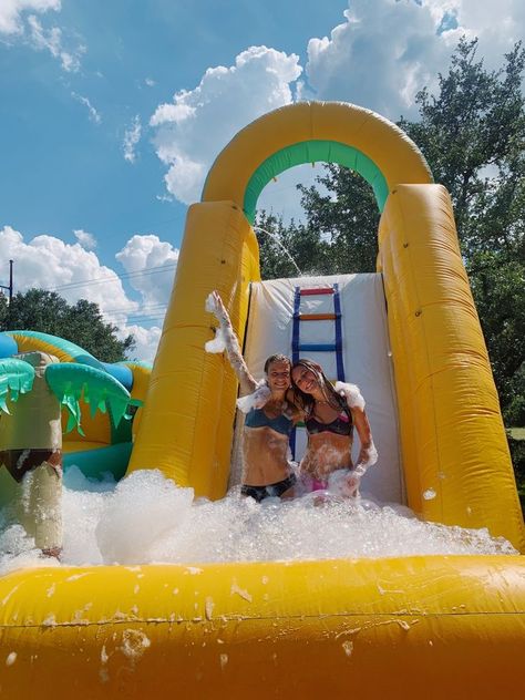 Waterslide Aesthetic, Summer Fling Aesthetic, Water Park Party, Summer Bash, Summer Picture Poses, Photo Recreation, Best Vacation Spots, Road Trip With Kids, Summer Plans