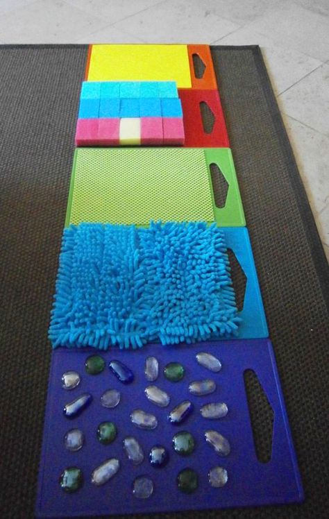 Sensory Wall, Baby Sensory Play, Toddler Classroom, Toddler Sensory, Sensory Boards, Sensory Room, Kids Sensory, Baby Sensory, Sensory Bins