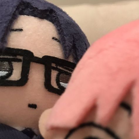 wotakoi anime love matching icon narumi and hirotaka plushie icon cute aesthetic pfp plush toy Narumi X Hirotaka, Plush Icon, Duos Icons, Couple Pfp, A Silent Voice, Cute Profile, Cute Profile Pictures, Matching Profile, Matching Profile Pictures