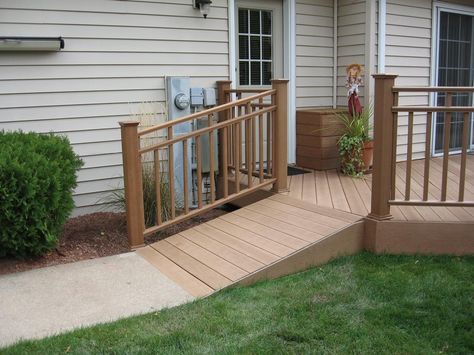 Wheelchair ramp                                                                                                                                                      More Porch With Ramp, Ramp Entrance, Wheelchair Ramp Design, Ramp Ideas, Outdoor Ramp, Accessible House, Ramp Design, Accessible Home, Rainbow Circle