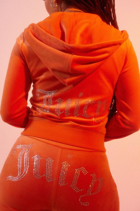 Orange Juicy Couture Tracksuit, Juicy Sweatsuit, Tracksuit Outfit Women, Juicy Couture Sweatsuit, Juicy Couture Track Suit, Winx Aesthetic, Juicy Tracksuit, Dance Concert, Velvet Tracksuit