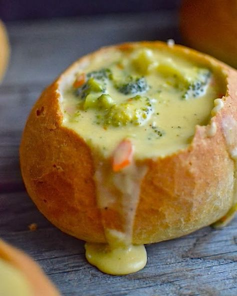 Panera Bread Broccoli Cheddar Soup, Broccoli And Cheese Soup, Happy Hour Appetizers, Bread Bowl Recipe, Bread Bowl, Panera Bread, Broccoli Cheese Soup, Broccoli Cheddar Soup, Broccoli Cheese