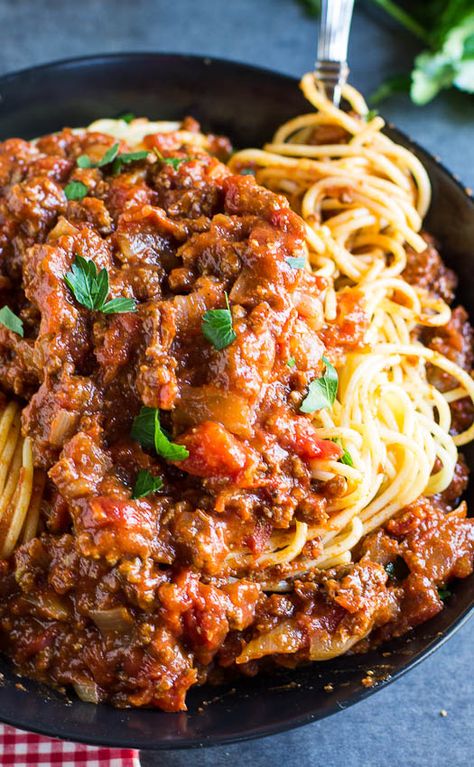 Spiced Spaghetti Sauce Meaty Spaghetti Sauce, Spaghetti Sauces, Spaghetti With Meat Sauce, Spaghetti With Meat, Spicy Spaghetti, Cincinnati Chili, Sauce Spaghetti, Spaghetti Sauce Recipe, Salad Pasta