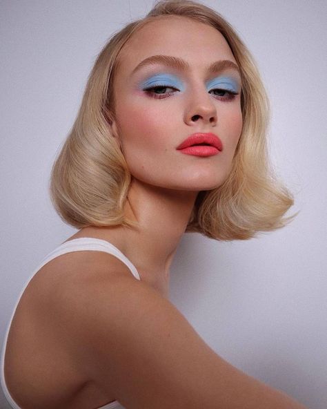 2022 Makeup Trends, 2022 Makeup, Mekap Mata, Pastel Makeup, Autumn Winter 2022, Metallic Eyeshadow, Smink Inspiration, Winter Makeup, Maybelline Super Stay