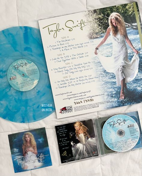 Taylor Swift Records Aesthetic, Taylor Swift Album Vinyl, Taylor Swift Vinyl Rsd, Taylor Swift Aesthetic Vinyl, Taylor Swift Vinyl Collection, Taylor Swift Debut Vinyl, Taylor Swift Cd Aesthetic, Taylor Swift Vinyl Aesthetic, Taylor Swift Records