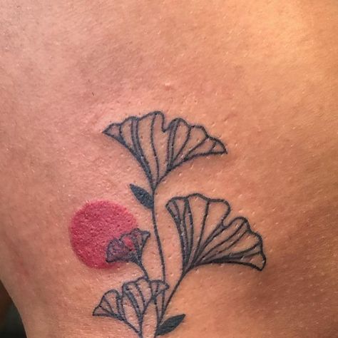 Ginko Leaves Tattoos, Gingko Leaves Tattoo, Ginkgo Tattoo, Ginkgo Leaf Tattoo, Tattoos 2023, Gingko Leaves, Ginkgo Leaves, Knee Tattoo, Ginkgo Leaf