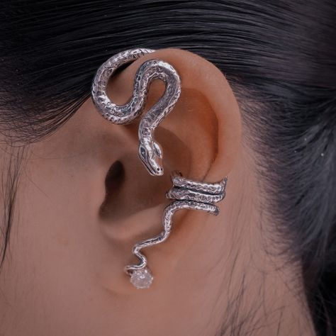 Silver Snake Aesthetic, Slytherin Jewelry, Cute Piercings, Makeup Clothes, Funky Earrings, Bridal Gold Jewellery Designs, Bridal Gold Jewellery, Gold Jewellery Design, Ear Jewelry