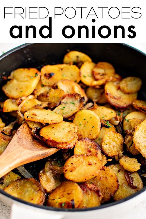 Easy Fried Potatoes, Fried Red Potatoes, Fried Potatoes And Onions, Roasted Potatoes And Onions, Potato Recipes Crockpot, Pan Fried Potatoes, Red Potato Recipes, Potatoes And Onions, Scalloped Potato Recipes