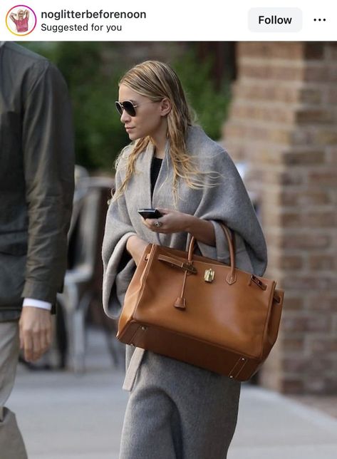 Mary Kate Olsen with her Hermes Birkin Bag 2024 — Collecting Luxury Birkin 35 Outfit, Hermes Birkin Collection, Celebrity Bags, Hermes Birkin Bag, 2024 Goals, The Olsen Twins, Style Over 50, Kate Olsen, Birkin 30