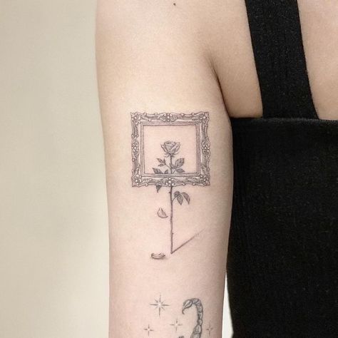 Flowers In A Frame Tattoo, Gilded Frame Tattoo, Frame Tattoos For Women, Tattoos In Frames, Old Frame Tattoo, Tattoo Picture Frame, Framed Art Tattoo, Art Frame Tattoo, Picture Frame Tattoo Ideas