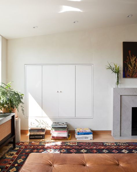 AMITY RESIDENCE — Shapeless Studio Shapeless Studio, Douglas Fir Flooring, Hidden Tv, Apartment Living Room Design, Studios Architecture, Small Space Storage, Dining Room Storage, Simple Living Room, Modern Staircase