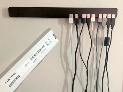 No more mess magnetic USB cable organizer.      Gloucestershire Resource Centre http://www.grcltd.org/scrapstore/ Magnetic Cable Organizer, Cable Storage Ideas, Cable Organizer Diy, Cables Organizer, Hide Electrical Cords, Usb Cable Storage, Cable Organization, Ikea Organization Hacks, Ikea Organization