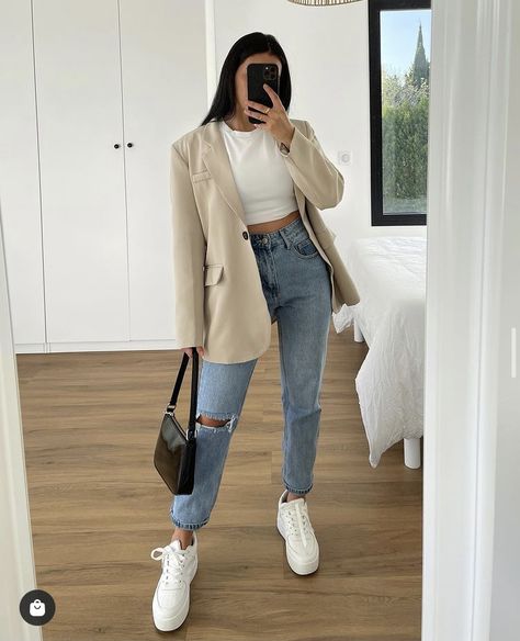 Beige Blazer Outfit, Blazer Outfits Casual, Beige Outfit, Beige Blazer, Outfit Mujer, Blazer Beige, Casual Blazer, Blazer Outfits, Oversized Blazer