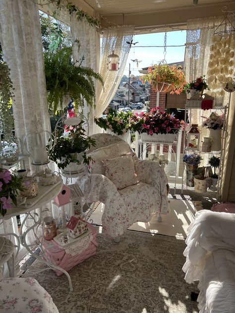 Sunroom Bedroom, Perfect Room, Bedroom Ideas, Outdoor Living, Vision Board, Bedroom, Flowers