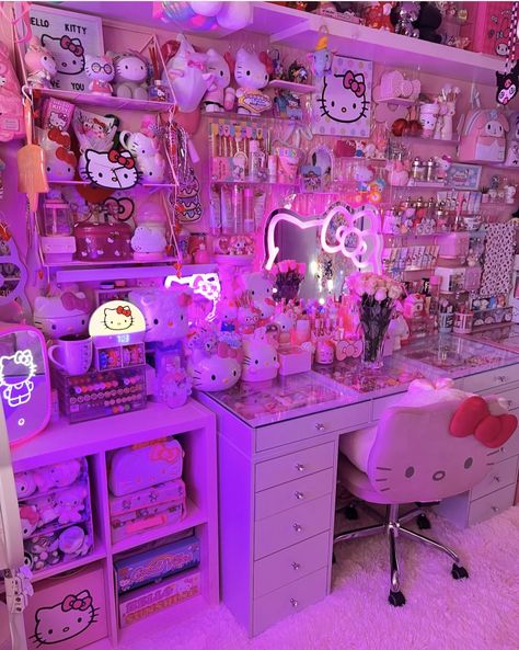 Pink Gamer Bedroom, Room Ideas Hello Kitty Y2k, Hello Kitty Vanity Setup, Hime Gyaru Room, Cute Hello Kitty Room, Hello Kitty Apartment, Hello Kitty Closet, Hello Kitty Interior, Hello Kitty Room Ideas