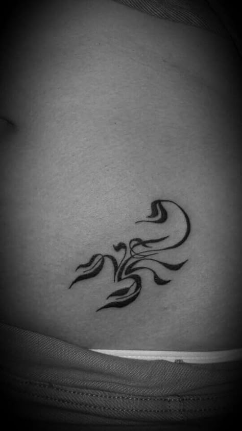 Scorpio Tatoos Ideas, Cute Scorpio Tattoo, Scorpio Constellation Tattoos, Scorpio Zodiac Tattoos, Ma Tattoo, Scorpio Symbol, Gangsta Tattoos, Kunst Tattoos, Scorpio Tattoo