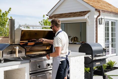 Our Guide to Dining Alfresco - Studio McGee Syd Mcgee, Gift Guide For Dad, Picture Hacks, Sm Ranch House, Studio Mcgee Home, The Mcgee Home, Daughter Activities, Mcgee Home, Home Backyard