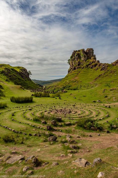 Isle Of Skye Fairy Glen, The Fairy Glen Scotland, Fairy Glen Isle Of Skye, Scotland Landscape Photography, Scotland Isle Of Skye, Scotland Moodboard, Scotland Countryside, Scotland Scenery, Skye Island