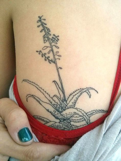 Flower Plant Tattoo, Aloe Flower, Handpoke Tattoo, Plant Tattoo, Dainty Tattoos, Time Tattoos, Friend Tattoos, Custom Tattoo, Skin Art