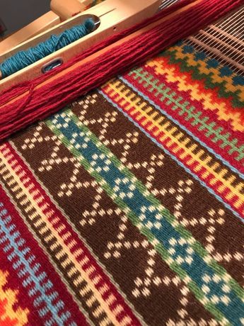 Krokbragd/Danskbrogd: A Bit About My Weaving and Design Process – Robbie LaFleur Ukrainian Weaving, Krokbragd Weaving, Rep Weave, Rigid Heddle Weaving Projects, Rigid Heddle Weaving Patterns, Weaving Scarfs, Swedish Weaving Patterns, Navajo Weaving, Weaving Loom Projects