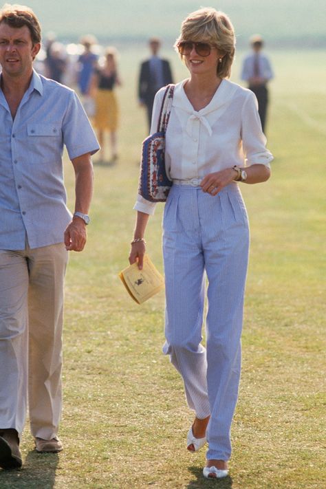 Princess Diana summer style- CosmopolitanUK Prințesa Diana, Putri Diana, Princess Diana Fashion, Princes Diana, Diana Fashion, 여름 스타일, Polo Match, Style Muse, Lady Diana Spencer