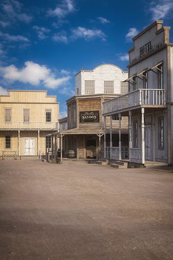 Western Town Buildings, Western Ghost Town, Dark Cowboy, Western Buildings, Western Images, Western Architecture, Yard Fountain, Cowboy Town, Animal Pictures For Kids