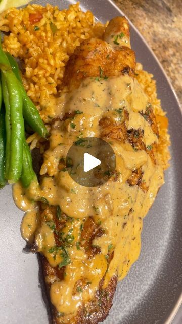 Itsmyseasoning, LLC on Instagram: "Southern style Blackened Catfish served over a bed of seasoned rice, finished off with a drizzle of homemade cajun cream sauce and a side of garlic seasoned long stem green beans 🤤 Happy Monday✨  Blackened Catfish with rice and Cajun cream sauce  Start out by cleaning your fish well and placing on paper towels. Cover the fillets in melted butter and season. I mixed Tony’s, lemon pepper, garlic powder, onion powder, oregano, and heavy smoked paprika to taste. Cover filets well and sear on medium heat for about 3-4 minutes on each side or until 145 degrees internal temp. Remove and add chopped onions, a few tablespoons of butter and cook until butter is nice and nutty. Add heavy whipping cream and season up with your fish seasonings to taste. Remove your s Blackened Catfish With Cream Sauce, Fish Cream Sauce, Blackened Catfish Recipes, Cajun Cream Sauce, Blackened Catfish, Cajun Rice, Blacken Fish, Lemon Cream Sauces, Catfish Recipes