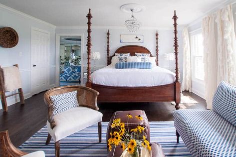 19 Beautiful Bedrooms, Plus 1. Rice Bed, Blue And White Decor, Colonial Furniture, Dark Furniture, Four Poster Bed, Four Poster, Poster Bed, Bedroom Color Schemes, Traditional Bedroom