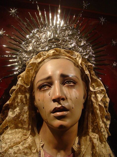 Crying Virgin Mary Marian Apparition, Art Sacre, Our Lady Of Sorrows, Arte Inspo, Mother Mary, Pulp Fiction, Religious Art, Our Lady, Virgin Mary