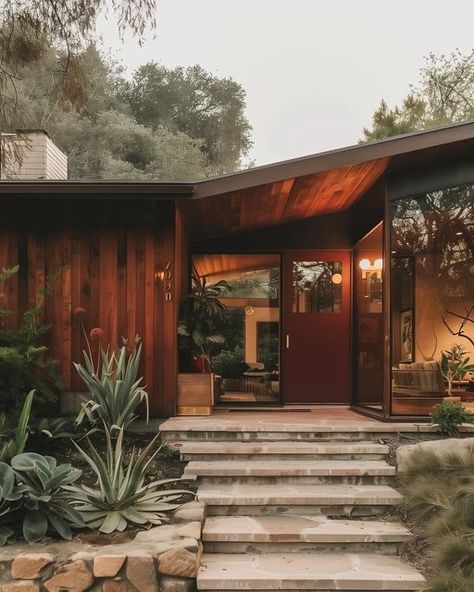 Retro Modern House Exterior, Retro Houses Exterior, 70s House Aesthetic Exterior, Mid Century Modern Desert Home, Mid Centric Modern House, Mid Century Moody, 1970s House Exterior, Mid Century House Exterior, 70s House Exterior