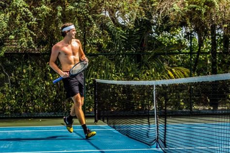 [b]Taylor Fritz, USA[/b] 23-year-old Fritz is a force to be reckoned with – a product of tennis playing professionals (his mother, Kathy, was a top-10 player and his father, Guy, was named US Olympic Development Coach of the Year in 2016). Like Murray, he’s coming back from surgery – only 23 days ago he was on the operating table after exiting Paris’s Roland Garros in a wheelchair. Now, the 31 seed from the United States is on flying-form at Wimbledon and en route to the third round – with his f Roland Garros, Table Tennis Player, Taylor Fritz Tennis, Tennis Celebrities, Flavia Pennetta, Taylor Fritz, Tennis Men, Operating Table, Boy Problems