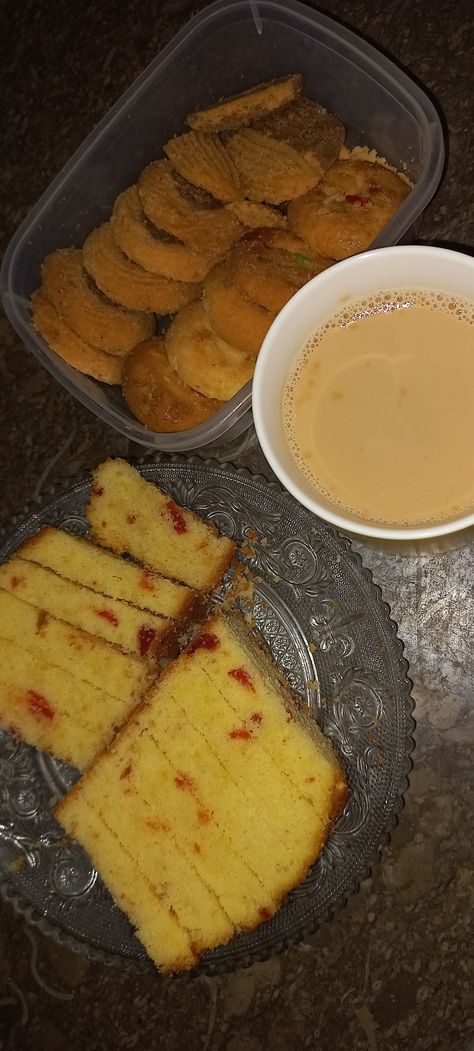 Tea With Biscuits Images, Breakfast Photo Instagram, Evening Snacks Snap, Evening Tea Snacks, Breakfast Snap, Tangled Movie, Tiffin Recipe, Foodie Pics, Food Snap