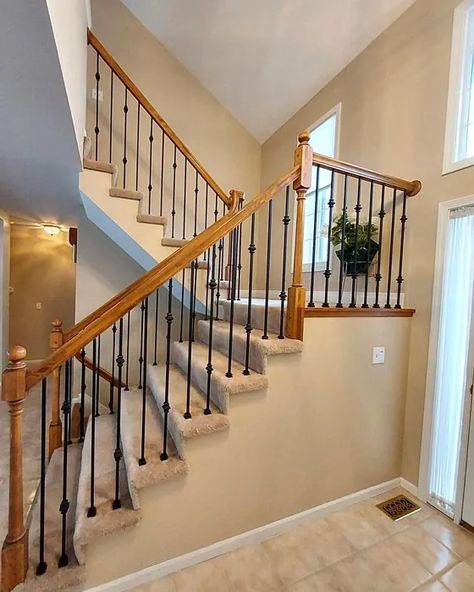 Sherwin Williams Kilim Beige paint color review Kiln Beige Sherwin Williams, Kilim Beige Living Room, Kilim Beige Coordinating Colors, Sw Kilim Beige, Kilim Beige Sherwin Williams, Sherman Williams Paint, Shaker Beige, Beige Paint Colors, Stair Rails