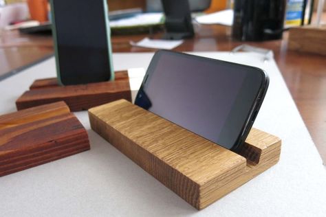 DIY Wooden Phone Stand: 7 Steps Diy Wood Phone Stand, Diy Cell Phone Stand, Diy Phone Stand, Wooden Phone Stand, Wooden Phone Holder, Wood Phone Stand, Desk Phone Holder, Iphone Holder, Iphone Stand