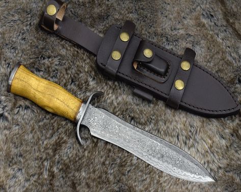 Leather Knife Sheath Pattern, Push Dagger, Heart Wood, Dagger Knife, Damascus Steel Knife, Knife Art, Yellow Heart, Damascus Knife, Knife Sheath