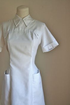 Doctors, 1940s and Dentists on Pinterest Vintage Waitress, Octopus Heart, Christine Keeler, Donna Pinciotti, Nurse Dress, Blouse Nylon, Nursing Fashion, Vintage Nurse, Nurse Costume