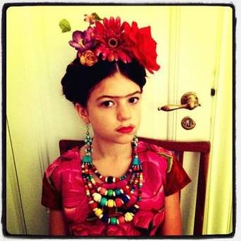 MyWay Frida Kahlo Makeup, Frida Kahlo Flower Crown, Mexican Fancy Dress, Mexican Makeup, Red Flower Headband, Frida Style, Rose Flower Headband, Frida Kahlo Style, Sugar Skull Makeup