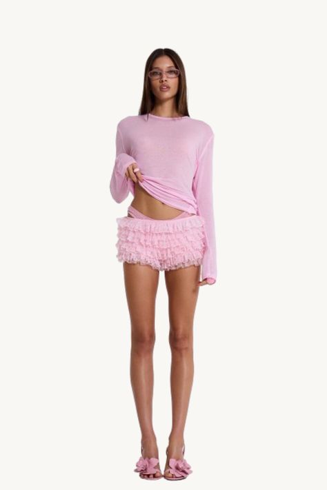 Pink Ruffle Shorts, Gamer Outfit, Girlfriend Outfits, Fashion Outfits Spring, Pink Y2k Outfit, Aesthetic Y2k Outfits, Girly Summer Outfits, Fits Summer, Outfits Skirt