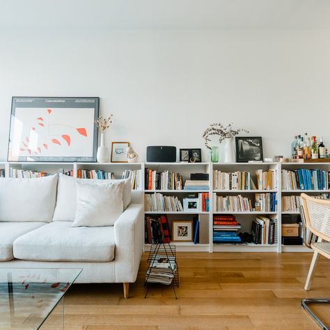 Inside the Home of Brooklyn’s Most Well-Informed Shopper | Architectural Digest Best Bookshelves, The Line Apartment, Cool Bookshelves, Billy Bookcase, Big Sofas, Bookshelf Design, Room Redesign, Cool Apartments, Book Shelf