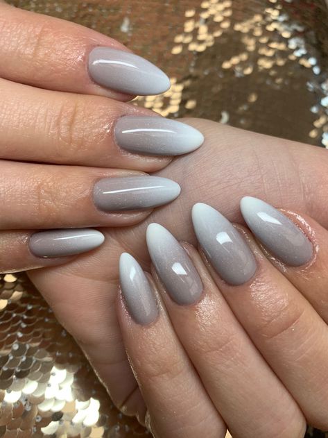 Airbrush Nails Ombre, Fall Ombre Nails, Ambre Nails, Nails Airbrush, Airbrush Nail, Fall Ombre, Grey Nails, Latest Nail Designs, Ombré Nails