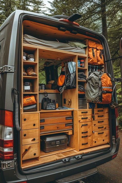 Van Ideas Bedroom, Small Bus Camper Conversion, Bus Motorhome Interior, Vanlife Interiors Layout, Campervan Life Hacks, Diy Travel Van, Van Life Design, Campervan Garage, Van Workspace