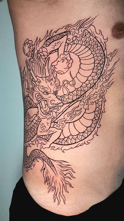 Tattoo for men, Japanese Tattoo, Tattoo ideas for men, Masculine Tattoo, Dragon tattoo, Rib tattoo Dragon Tattoo Bicep, Dragon Tattoo Men, Dragon Tattoo For Men, Side Body Tattoo, Shen Long Tattoo, Dragon Tattoo Back, Rib Tattoos For Guys, Fineline Tattoos, Dragon Tattoos For Men