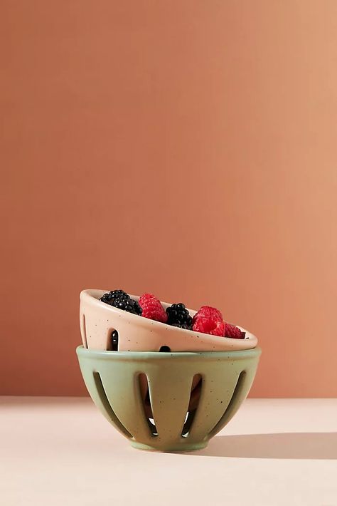 Cute Colander, Ceramic Catch All Dish, Practical Ceramics, Ceramic Berry Basket, Hand Pottery, Ceramic Colander, Ceramic Berry Bowl, Berry Basket, Kitchen Objects