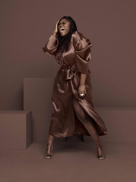 Danielle Brooks for The Oprah Magazine Brown Monochrome Outfit, Monochrome Clothes, Brown Monochrome, Woman Photoshoot, Creative Shoots, Danielle Brooks, Body Image Art, Studio Photography Poses, Monochrome Outfit