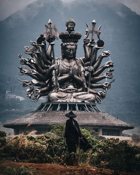 9GAG Taiwan 🇹🇼 Richard Laeton, Goddess Of Mercy, Academic Art, Picture Credit, Buddhist Art, Japanese Culture, Ganesha, Queensland, Beautiful Destinations