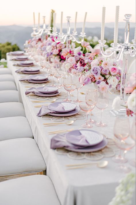 Pink And Lavender Table Setting, Pastel Lilac Wedding Theme, Lilac Pink And White Wedding, Lilac And Light Pink Wedding, Lilac And Beige Wedding, Lavender Wedding Place Setting, Lilac Engagement Decor, Pink And Lilac Wedding Decor, Lavender Theme Party Decoration